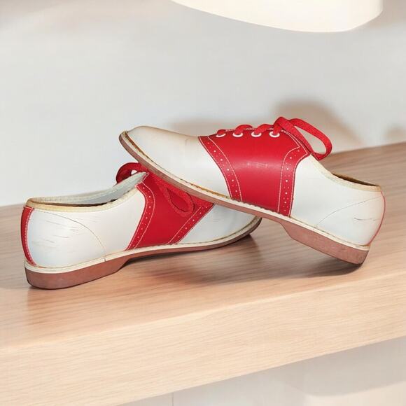 Vintage 80s Red & White Saddle Shoes – Women’s Size 8M – Made in Taiwan R.O.C. - Picture 5 of 10
